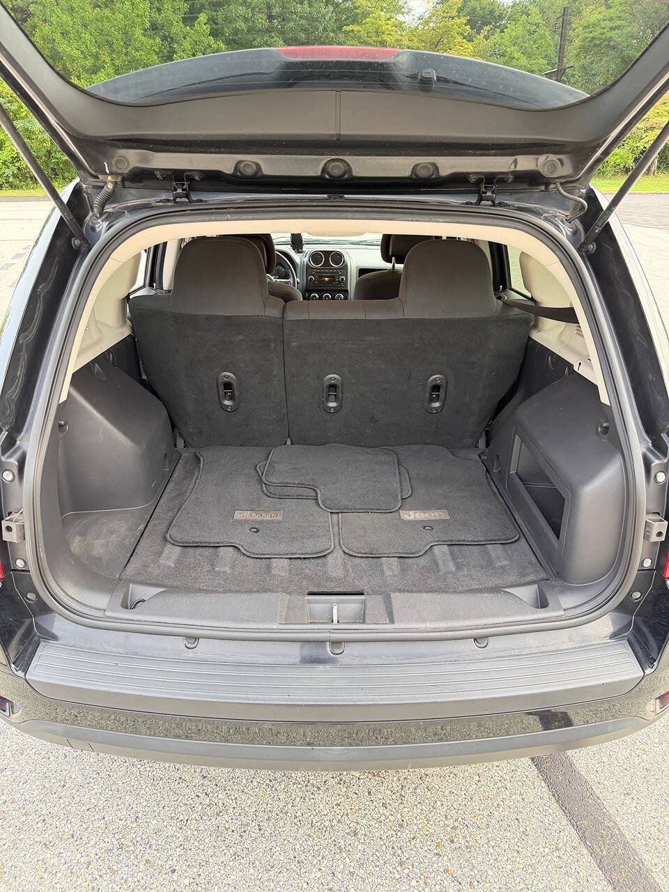 Used 2013 Jeep Compass Latitude AWD/4WD image 33