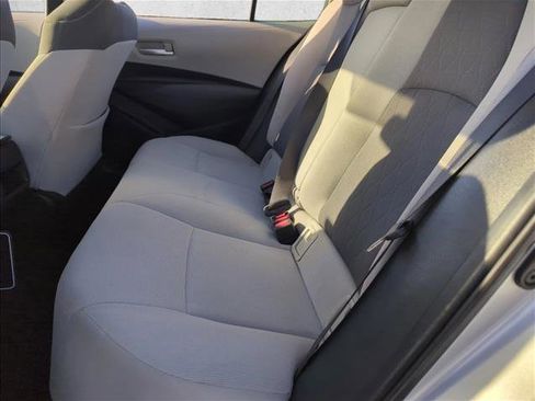 Used 2020 Toyota Corolla LE image 21