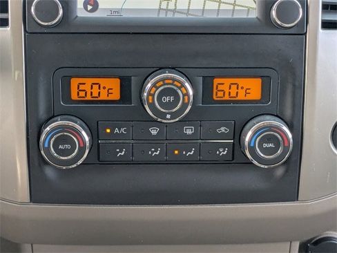 Used 2014 Nissan Frontier SL w/ SL Moonroof Package image 21