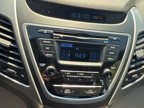 Used 2014 Hyundai Elantra SE FWD image 6