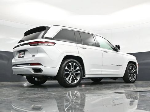 Used 2023 Jeep Grand Cherokee Overland AWD/4WD image 58