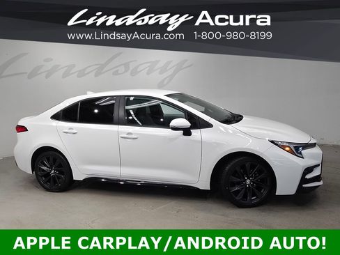 Used 2024 Toyota Corolla SE image 3