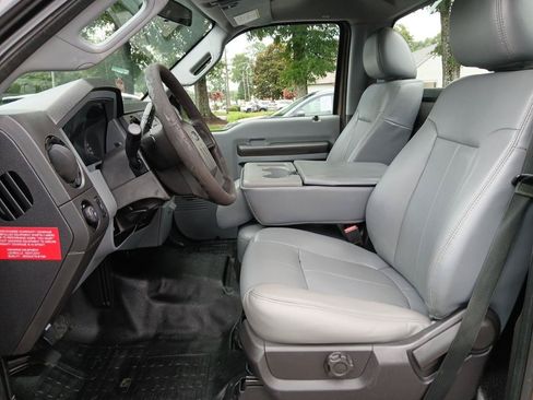 Used 2015 Ford F250 XL RWD image 17