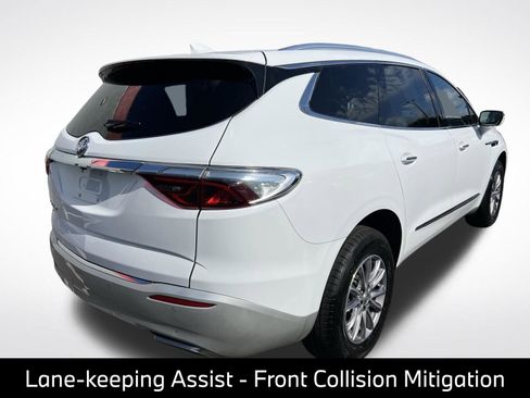 Used 2023 Buick Enclave Essence FWD image 9