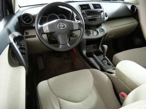 Used 2006 Toyota RAV4 Limited AWD/4WD image 4