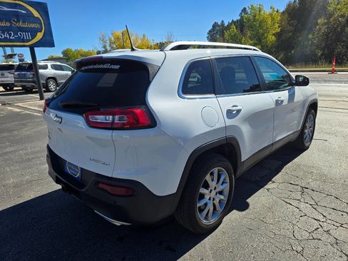 Used 2018 Jeep Cherokee Limited w/ Trailer Tow Group image 9