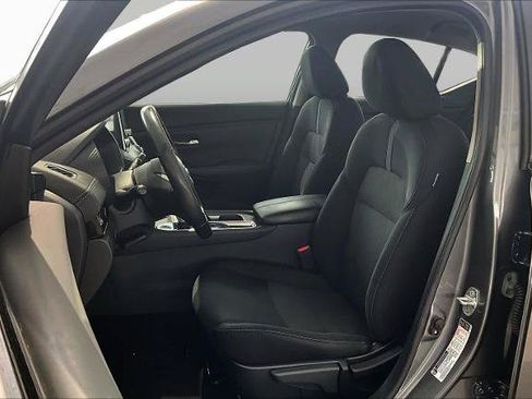 Certified 2022 Nissan Sentra SV w/ All-Weather Package FWD image 8