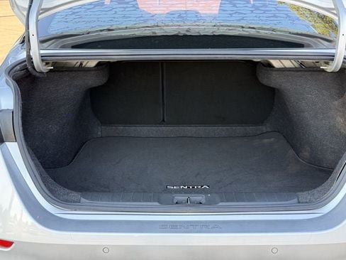 Used 2021 Nissan Sentra SV FWD image 29