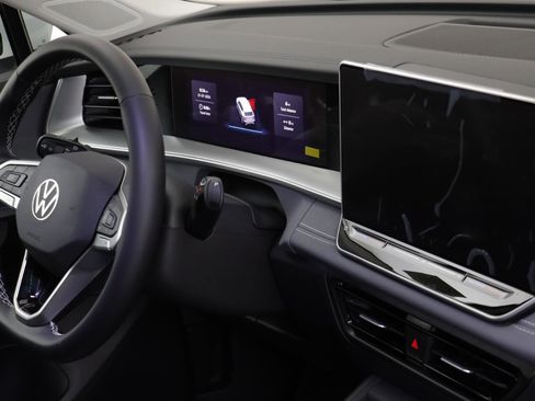 New 2026 Volkswagen Tiguan SE image 20