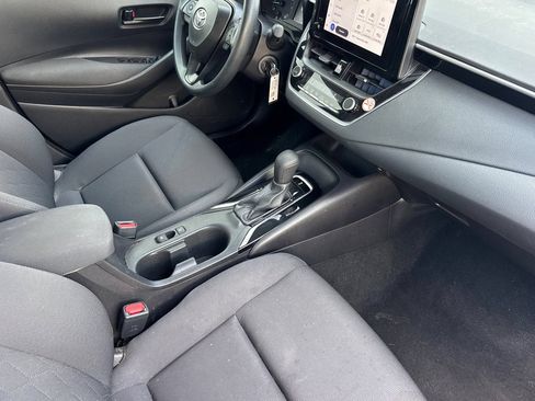 Used 2024 Toyota Corolla LE FWD image 18