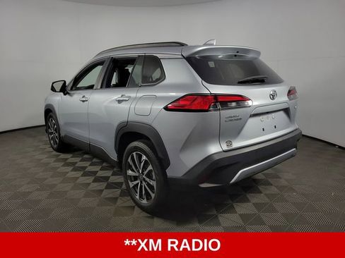 Used 2024 Toyota Corolla Cross XLE FWD image 6