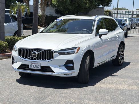 Certified 2023 Volvo XC60 B5 Ultimate w/ Climate Package AWD/4WD image 3