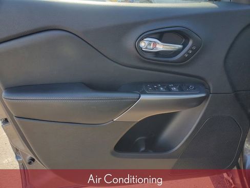 Used 2021 Jeep Cherokee Limited w/ Elite Package image 16