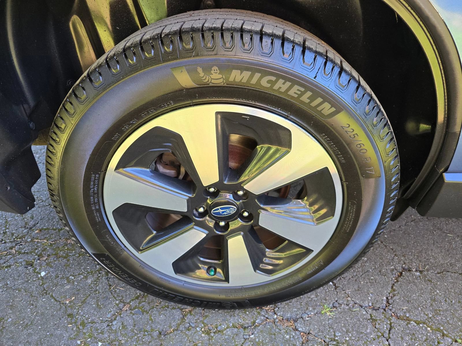Used 2017 Subaru Forester 2.5i w/ Alloy Wheel Package AWD/4WD image 10