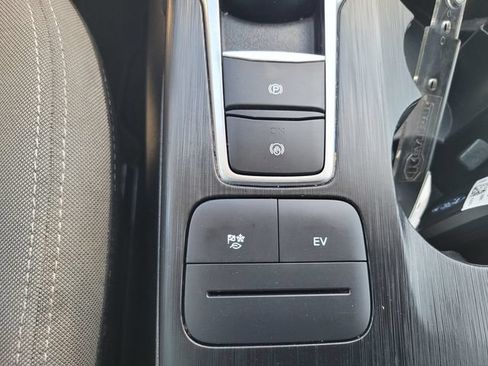 Certified 2022 Ford Escape SE w/ Convenience Package FWD image 25
