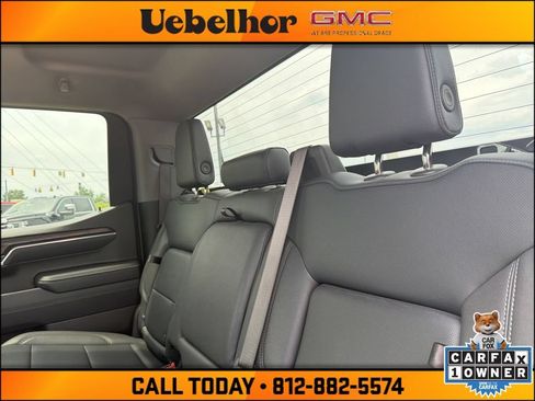 Used 2025 GMC Sierra 1500 SLT AWD/4WD image 16