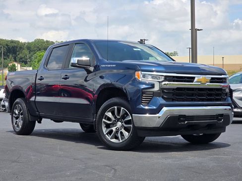 Used 2023 Chevrolet Silverado 1500 LT AWD/4WD image 2