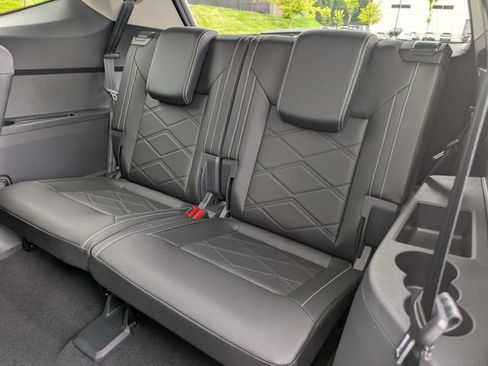 Certified 2026 Volkswagen Atlas SE FWD image 15