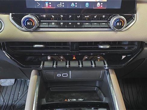 New 2026 GMC Canyon Denali image 23