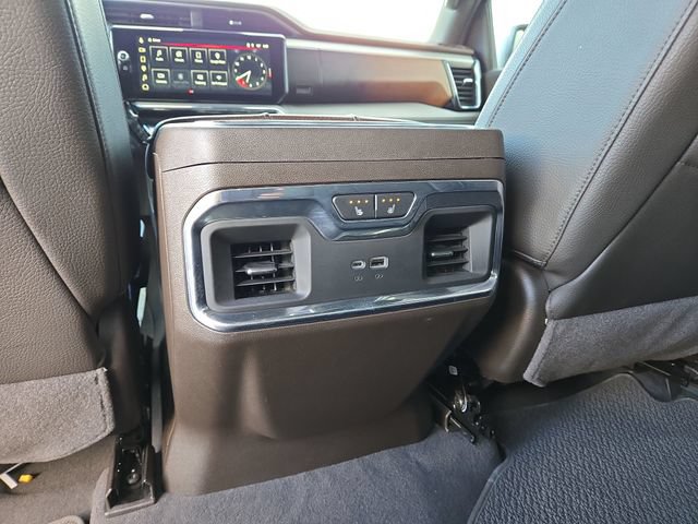 Used 2024 GMC Sierra 1500 Denali w/ Technology Package AWD/4WD image 34