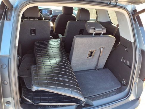 Used 2021 GMC Acadia SLE w/ Driver Convenience Package image 34