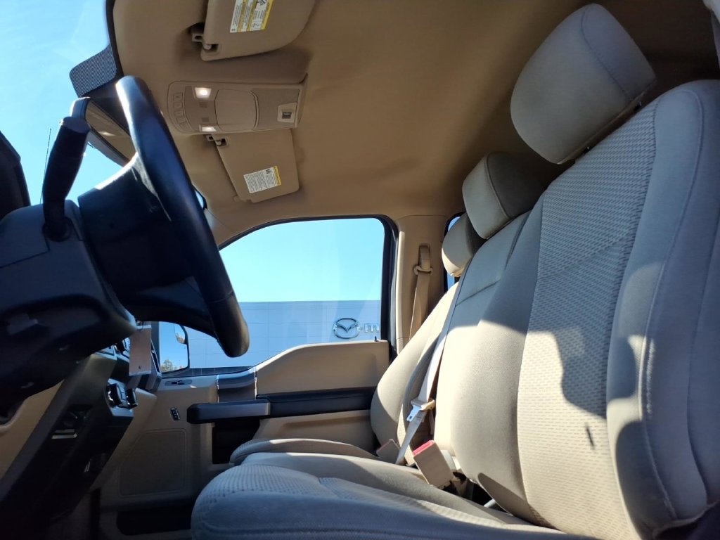 Used 2020 Ford F150 XLT w/ Equipment Group 302A Luxury AWD/4WD image 13