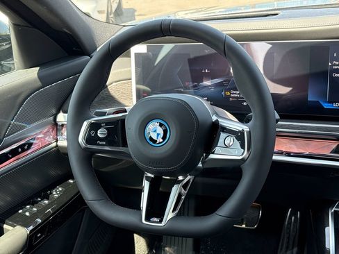 New 2026 BMW i7 xDrive60 AWD/4WD image 21