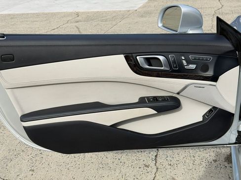 Used 2017 Mercedes-Benz SL 450 image 12