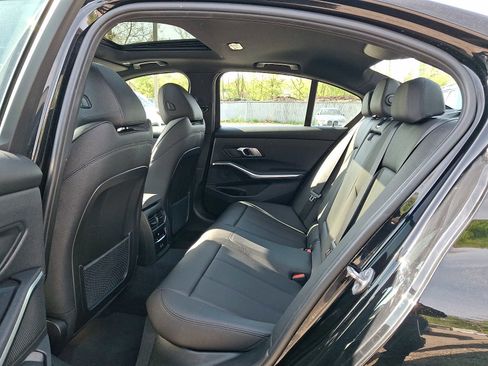 Used 2021 BMW 330i xDrive Sedan w/ Driving Assistance Package AWD/4WD image 10
