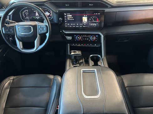 Used 2022 GMC Sierra 1500 Denali w/ Denali Carbonpro Edition AWD/4WD image 3