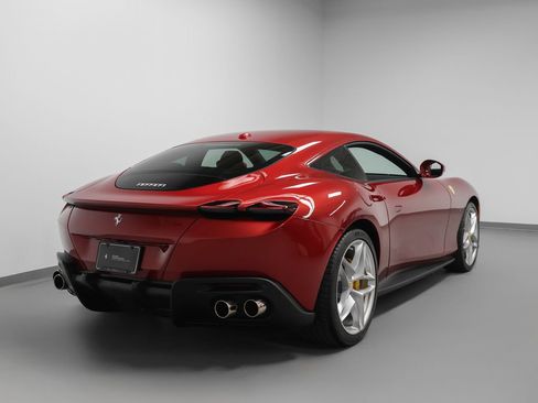 Certified 2022 Ferrari Roma RWD image 37