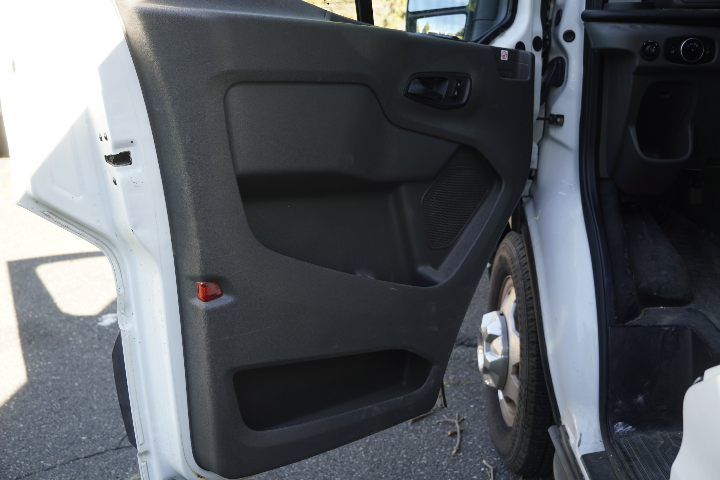 Used 2020 Ford Transit 350 Medium Roof AWD w/ Load Area Protection Package image 16