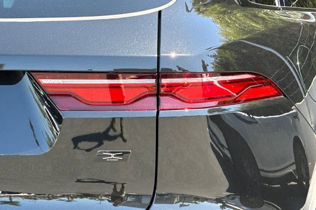 New 2026 Jaguar F-PACE R-Dynamic S AWD/4WD image 25