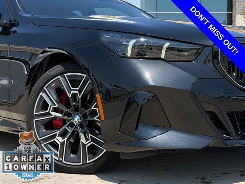 Used 2025 BMW 530i w/ M Sport Package RWD image 2