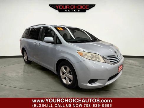 Used 2015 Toyota Sienna LE FWD image 9