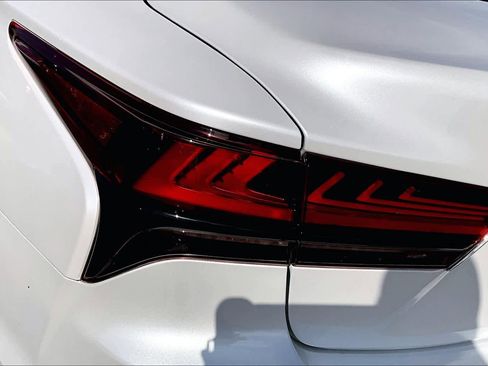 Used 2023 Lexus LS 500 image 29