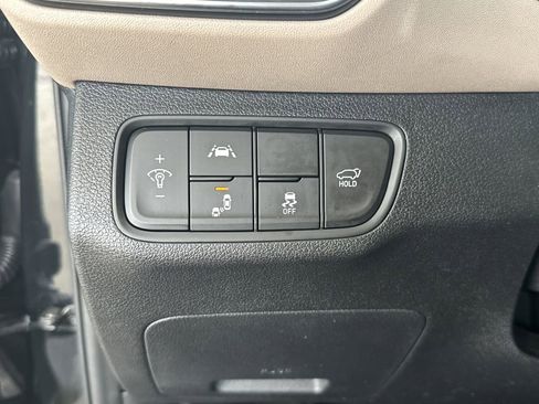 Used 2020 Hyundai Santa Fe Limited image 20