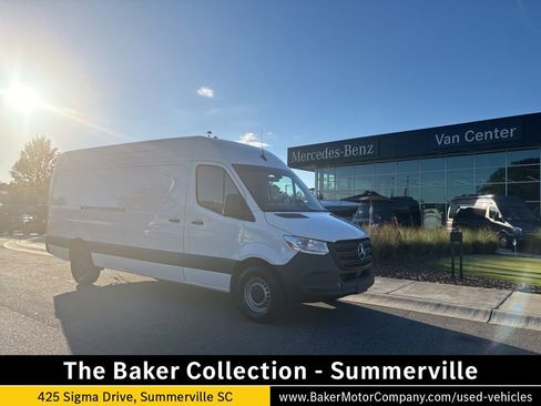 Used 2025 Mercedes-Benz Sprinter 2500 image 1