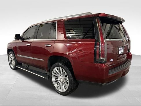 Used 2016 Cadillac Escalade Platinum image 3