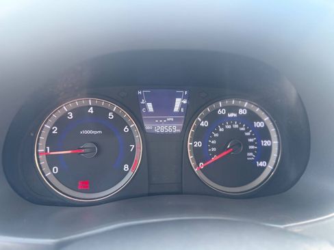 Used 2014 Hyundai Accent SE FWD image 17