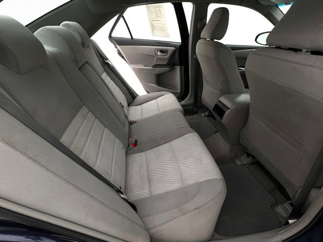 Used 2016 Toyota Camry LE FWD image 14