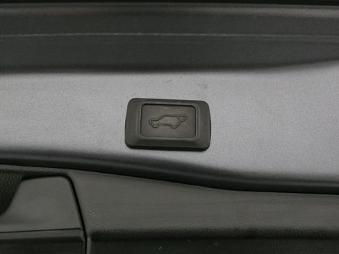 Used 2023 Toyota RAV4 XSE image 15