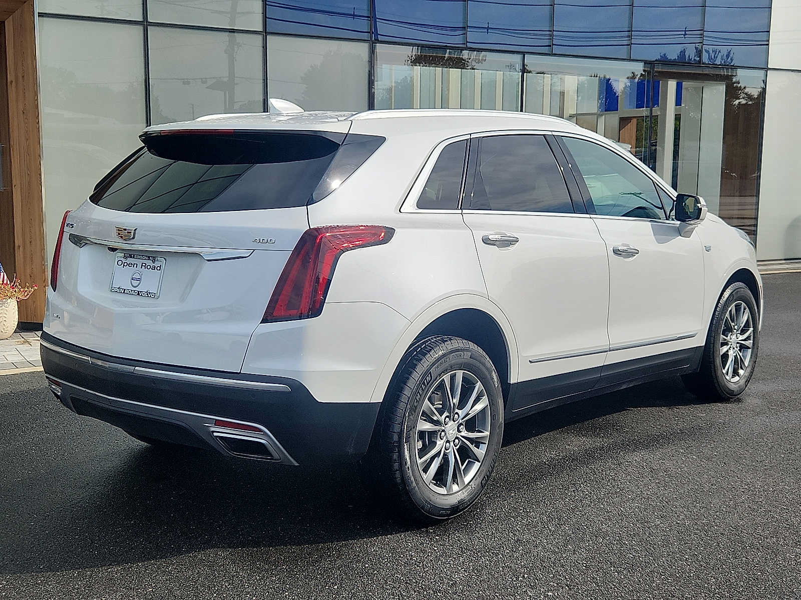 Used 2023 Cadillac XT5 Premium Luxury AWD/4WD image 6