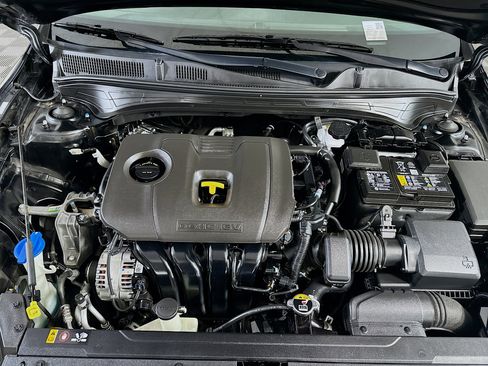 Used 2024 Kia Forte LXS image 31