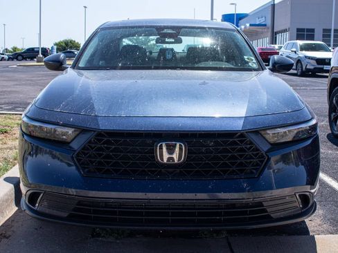 Used 2024 Honda Accord EX image 2