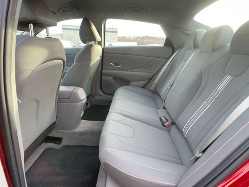 Used 2025 Hyundai Elantra Sport image 22