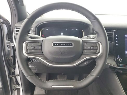 Used 2024 Jeep Wagoneer L Series II w/ Flexible Seating Group image 21