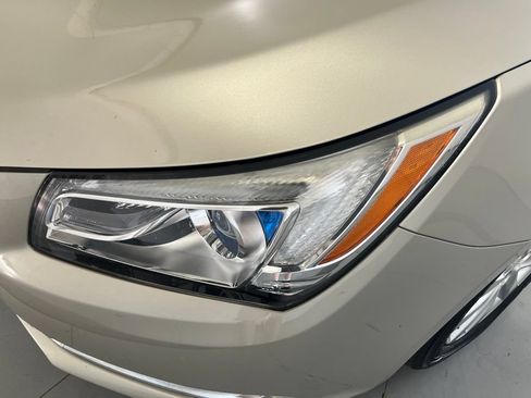 Used 2015 Buick LaCrosse FWD image 36