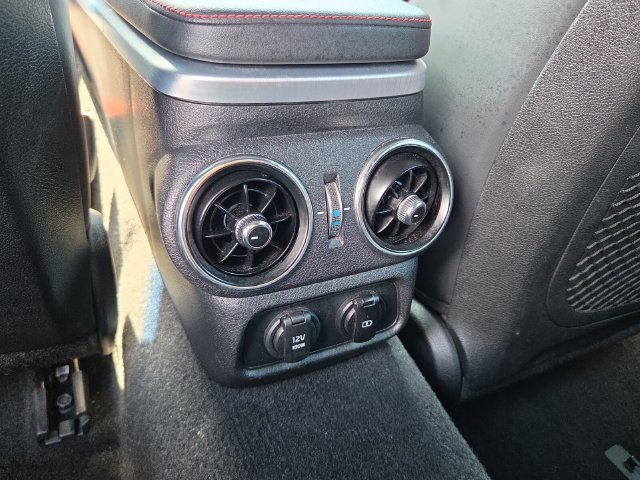 Used 2023 Kia Stinger GT2 RWD image 15