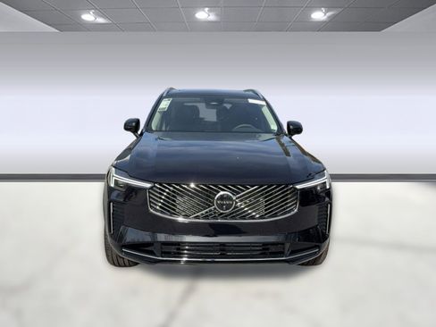 New 2026 Volvo XC90 T8 Plus w/ Protection Package image 6